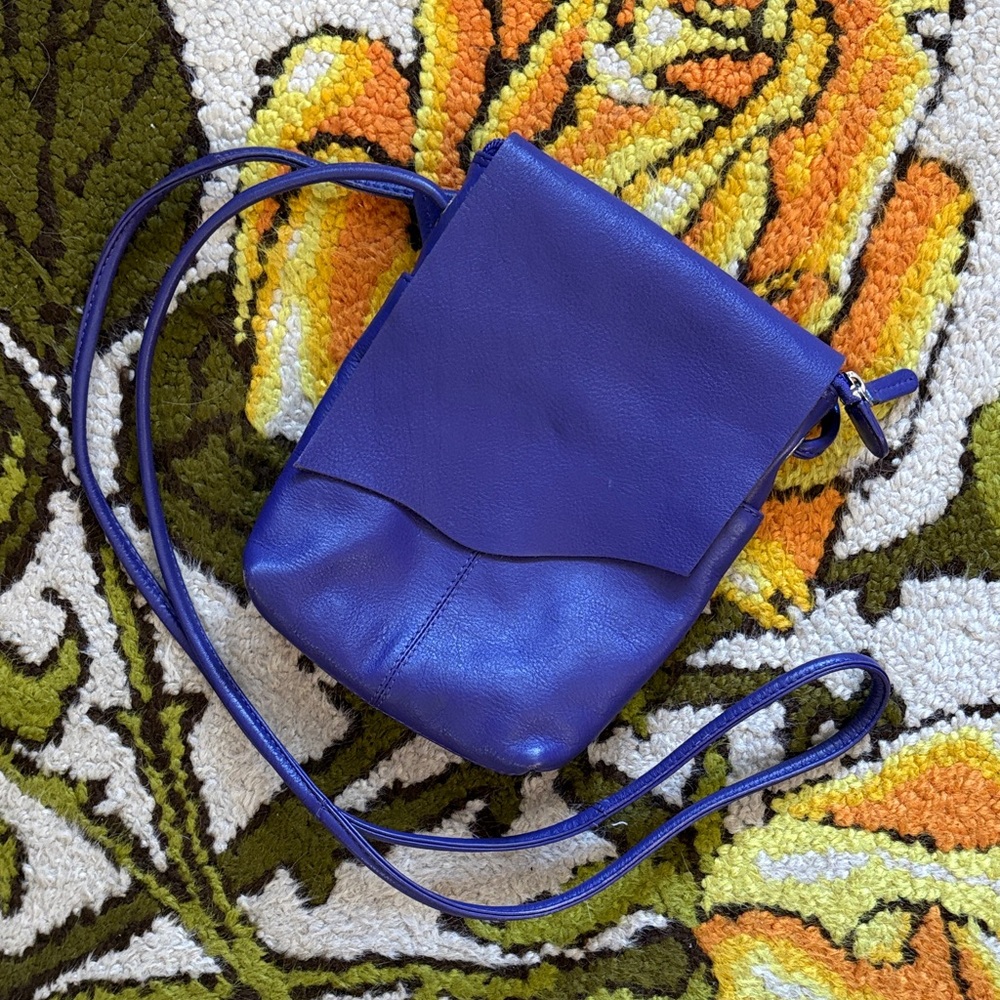 💜 Vintage 1980s/1990s Purple Leather Crossbody Bag 💜